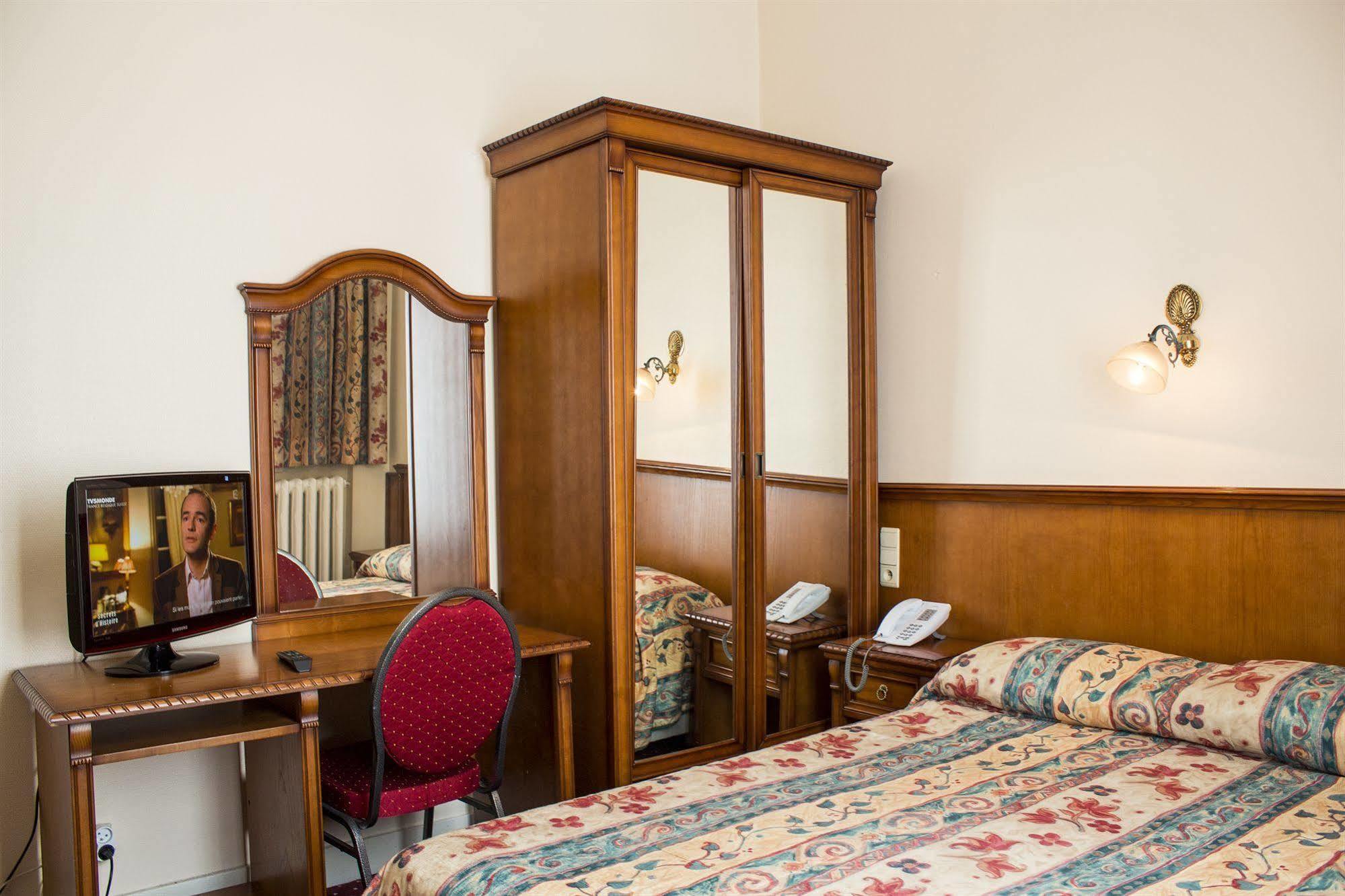 Hotel Continental Saint-Gilles Luaran gambar